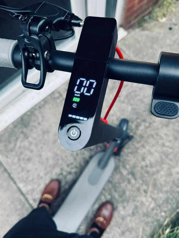 BRAND NEW D8 ELECTRIC SCOOTERS FOR SALE