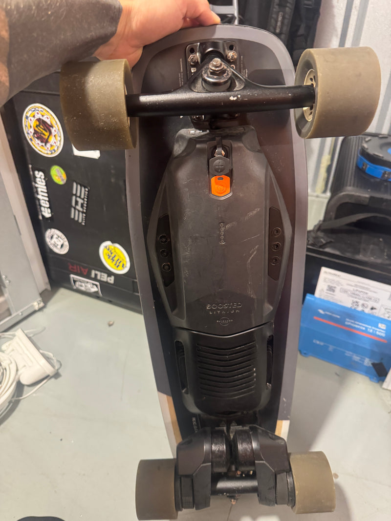 Boosted Mini X Extended Range electric longboard