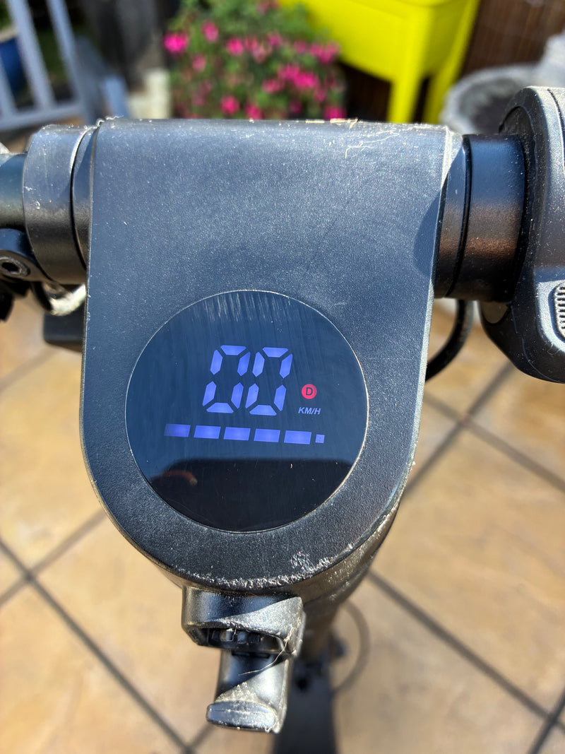 Decent E-Scooter