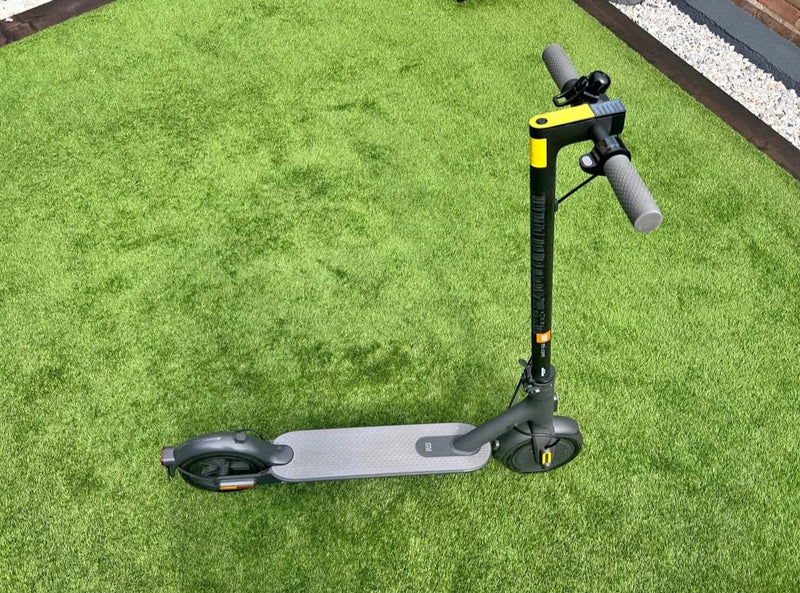 New Adults £260 AVAO Pro ES80 Electric Scooter 35km/h, 400W Motor, IPS65