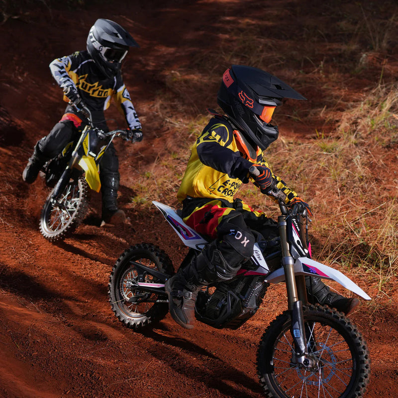 Sur-Ron Hyper Bee (2026) | Electric Dirt Bike | 5kW • 50.4V 25Ah • 34 MPH • 14”/12” Off-Road Wheels | Sold by Rydiqo®