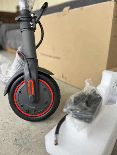 New Adults £260 AOVO Pro ES80 Electric Scooter 35km/h, 400W Motor, IPS65,