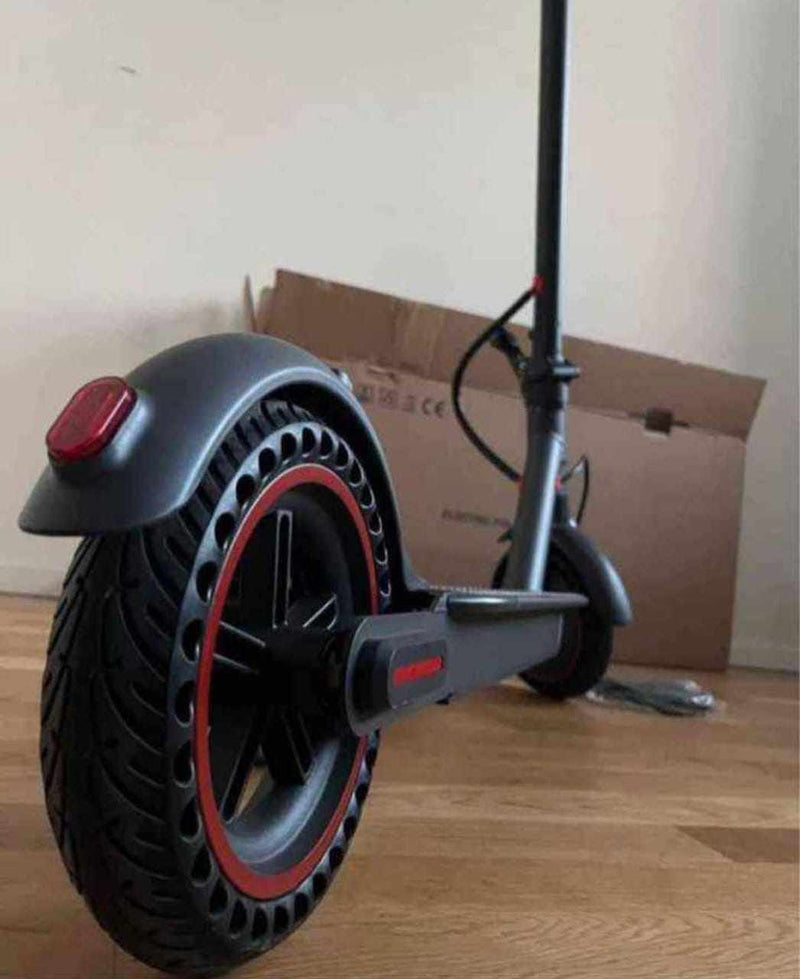 New Adults £260 AOVO Pro ES80 Electric Scooter 35km/h, 400W Motor, IPS65,