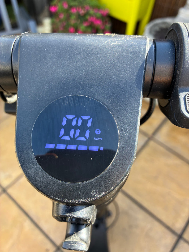 Decent E-Scooter