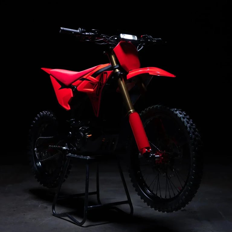 Altis Sigma | Electric Dirt Bike | 22kW • 97.2V 35Ah Samsung Battery • 75 MPH • 19”/19” Off-Road Wheels | Sold by Rydiqo®